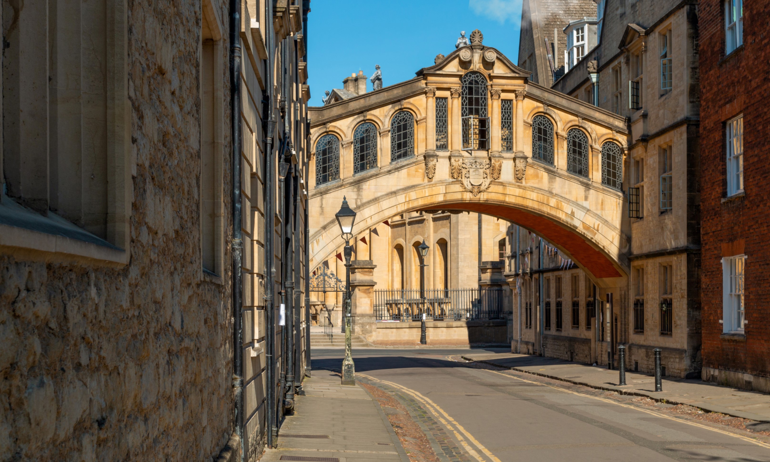 The Oxford property market is holding up well, particularly in the middle market segment The Bridge of Sighs in Oxford